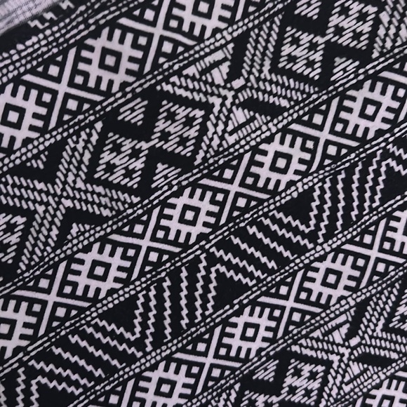 Garage Black and White Geometric Print Tank Cami Top - Picture 3 of 3